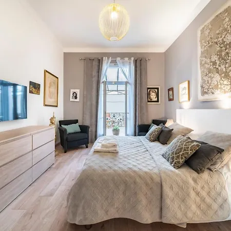 Apartment Amazing 3 Bedrooms In