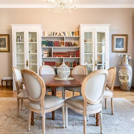 Apartment Amazing 3 Bedrooms In *