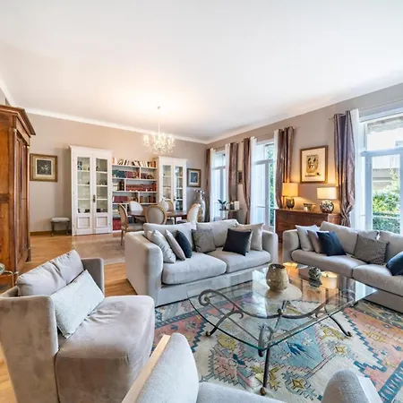 Apartment Amazing 3 Bedrooms In
