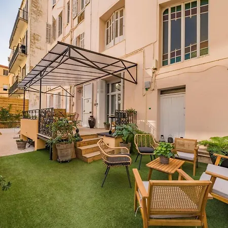 Apartment Amazing 3 Bedrooms In